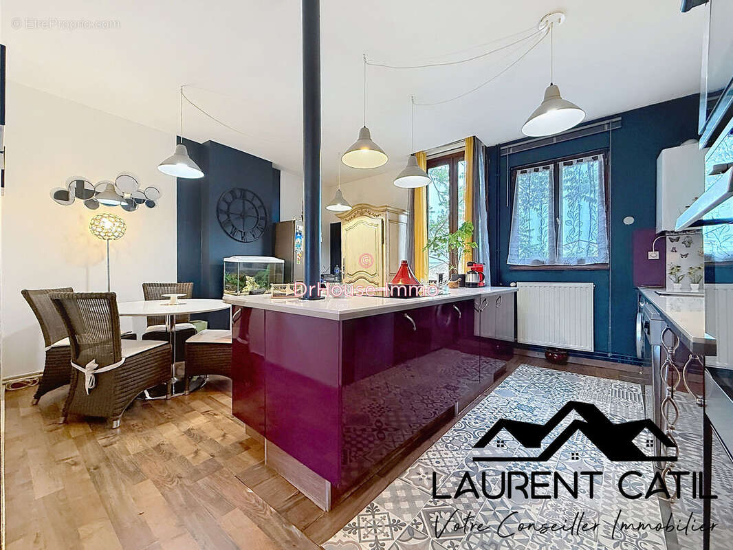 Appartement à ROMANS-SUR-ISERE