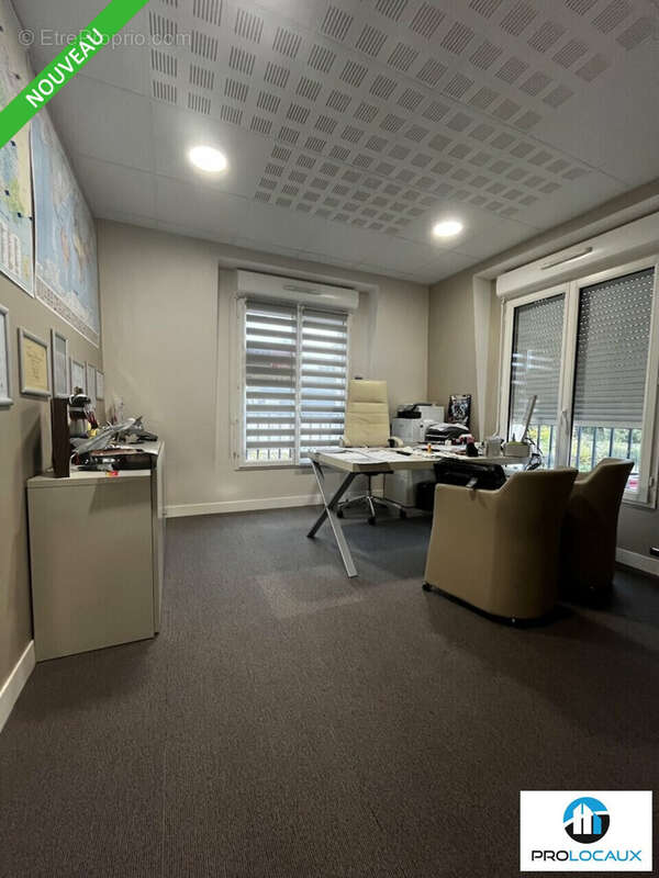 Commerce à CHANTILLY