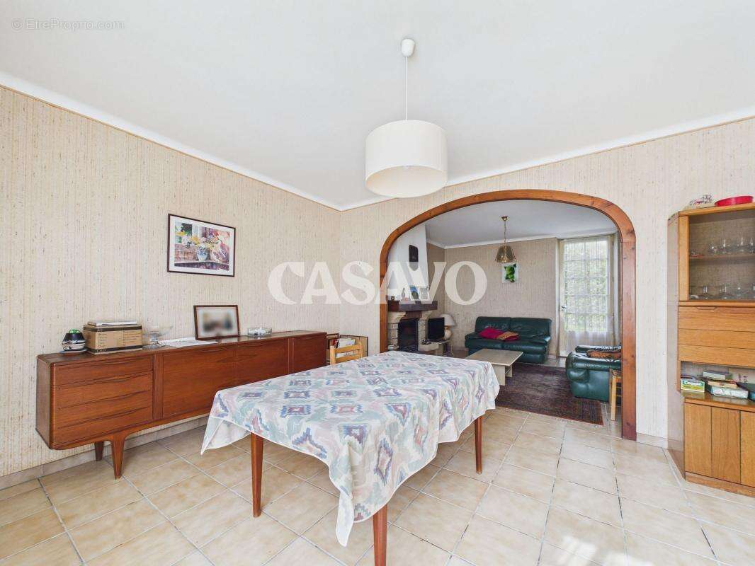 Maison à BOUGUENAIS