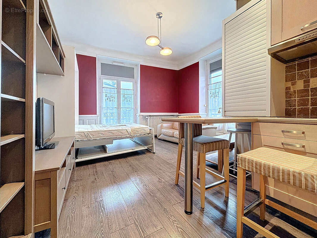 Appartement à AIX-LES-BAINS