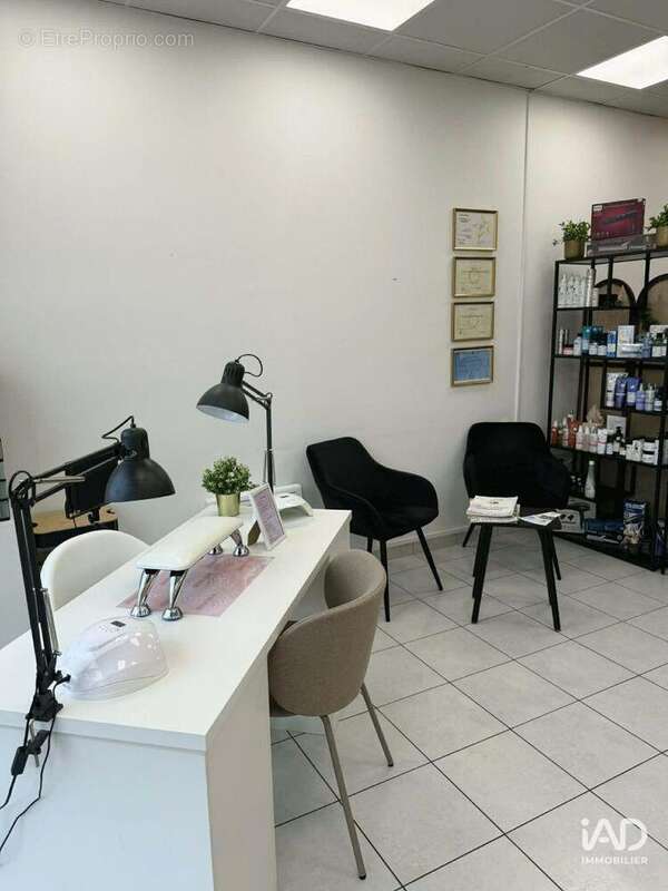 Photo 3 - Commerce à ANSE