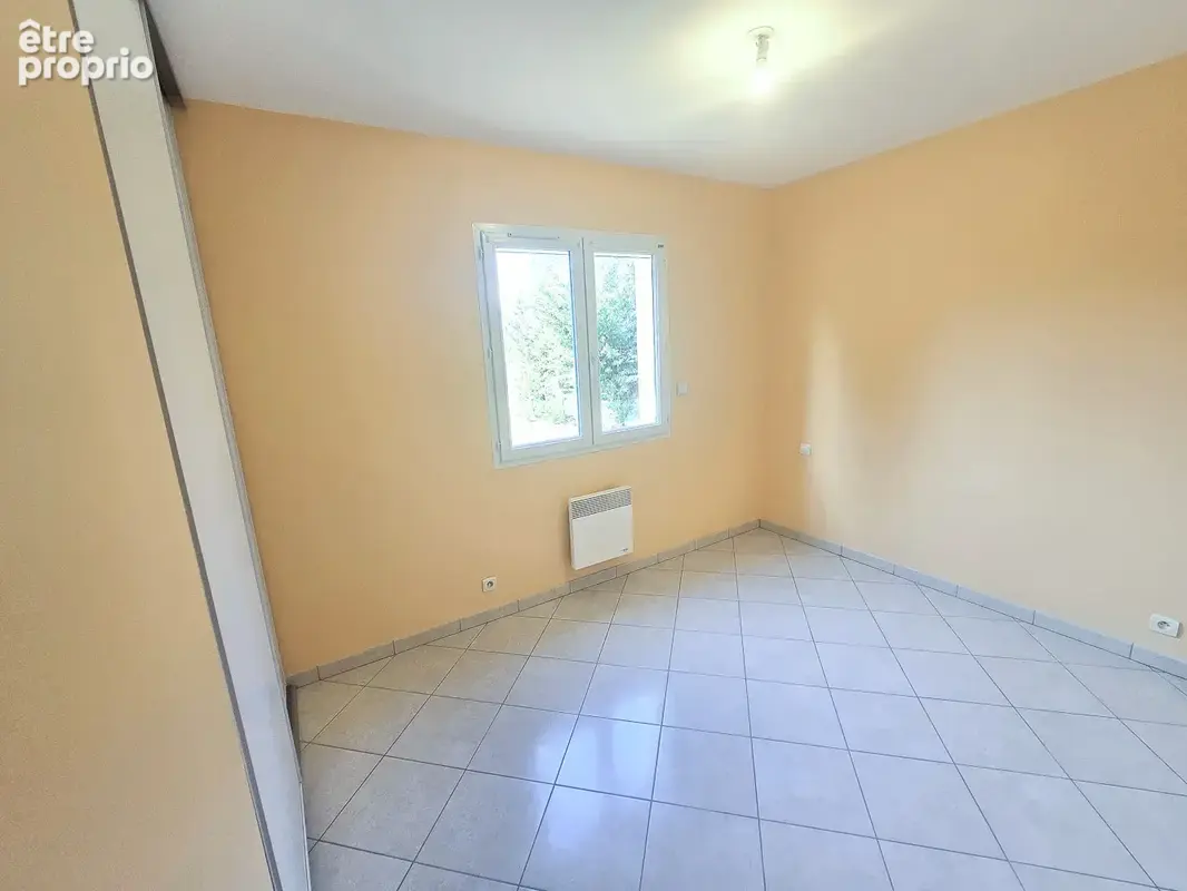 SOUAL, maison récente 114 m2 de plain pied - photo 8