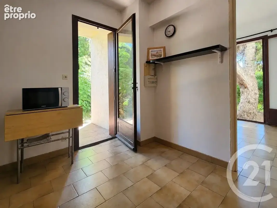 Appartement 1 pièce 23 m² à vendre à Six-Fours-Les-Plages (83140) - photo 3
