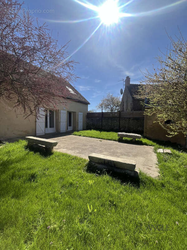 Maison à VIVOIN