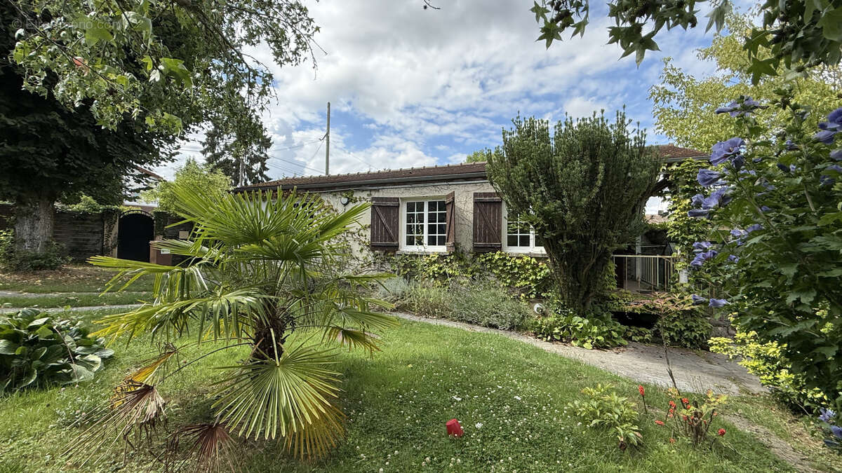 Maison à GARANCIERES