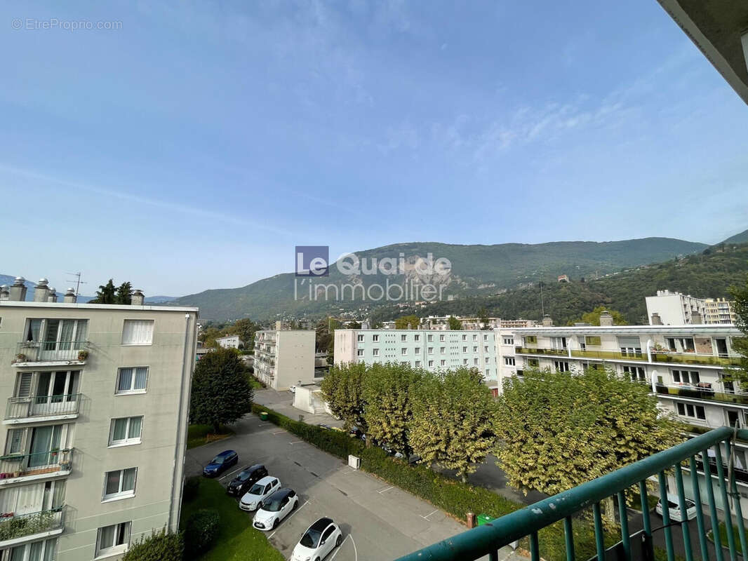 Appartement à MEYLAN