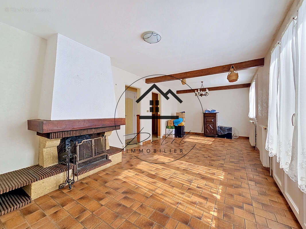 Maison à BALAGNY-SUR-THERAIN