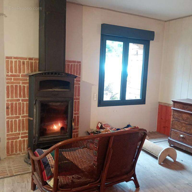 Maison à SAINT-CHRISTOPHE-SUR-DOLAISON