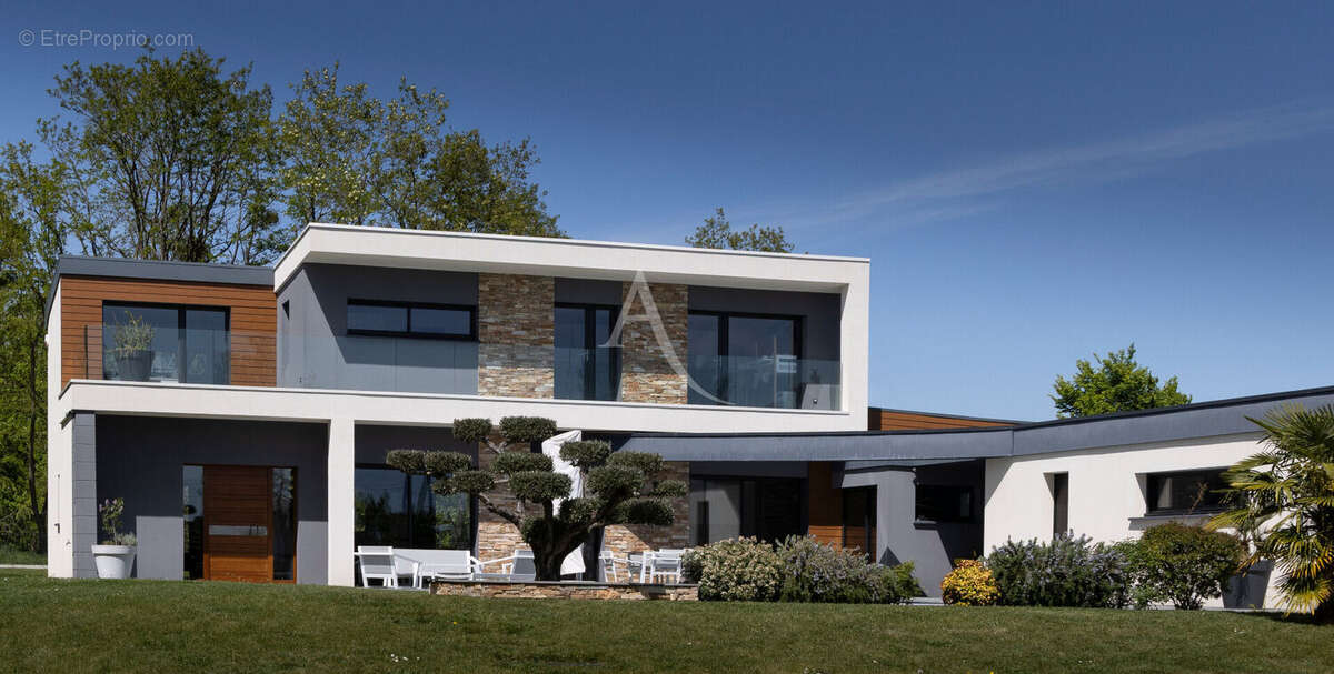 Maison à VINEUIL