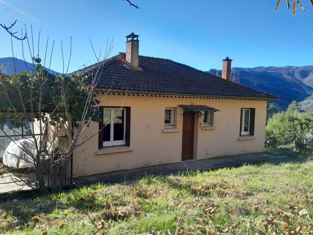 Maison à SAINT-MICHEL-DE-DEZE