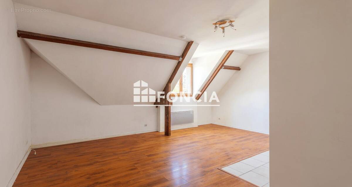 Appartement à FAREMOUTIERS