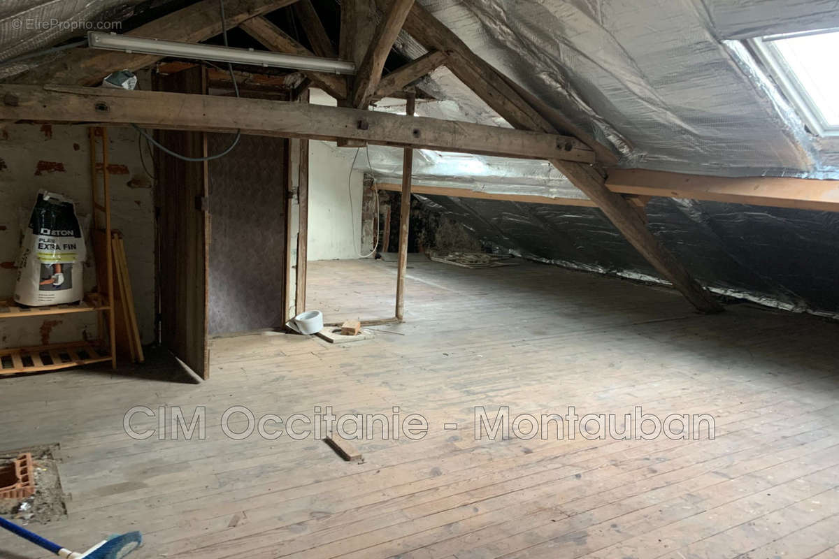 Maison à SAINT-MARTORY