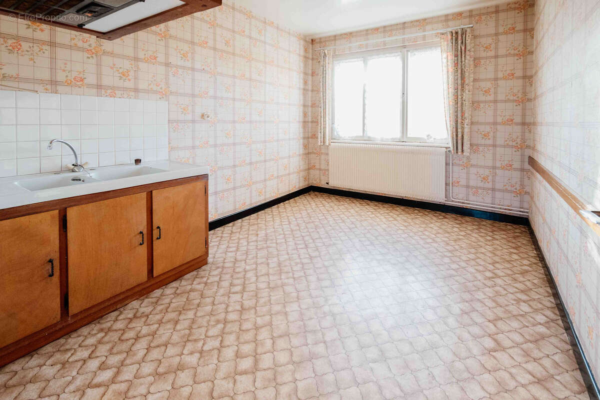 Maison à LA LONGEVILLE