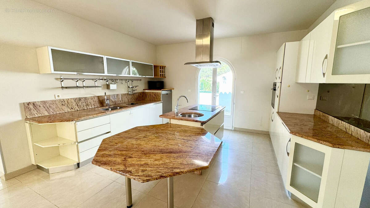 Maison piscine 220m² aix nord - photo 4