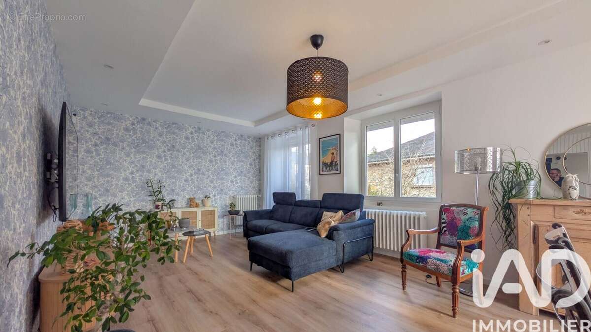 Photo 2 - Maison à ONET-LE-CHATEAU