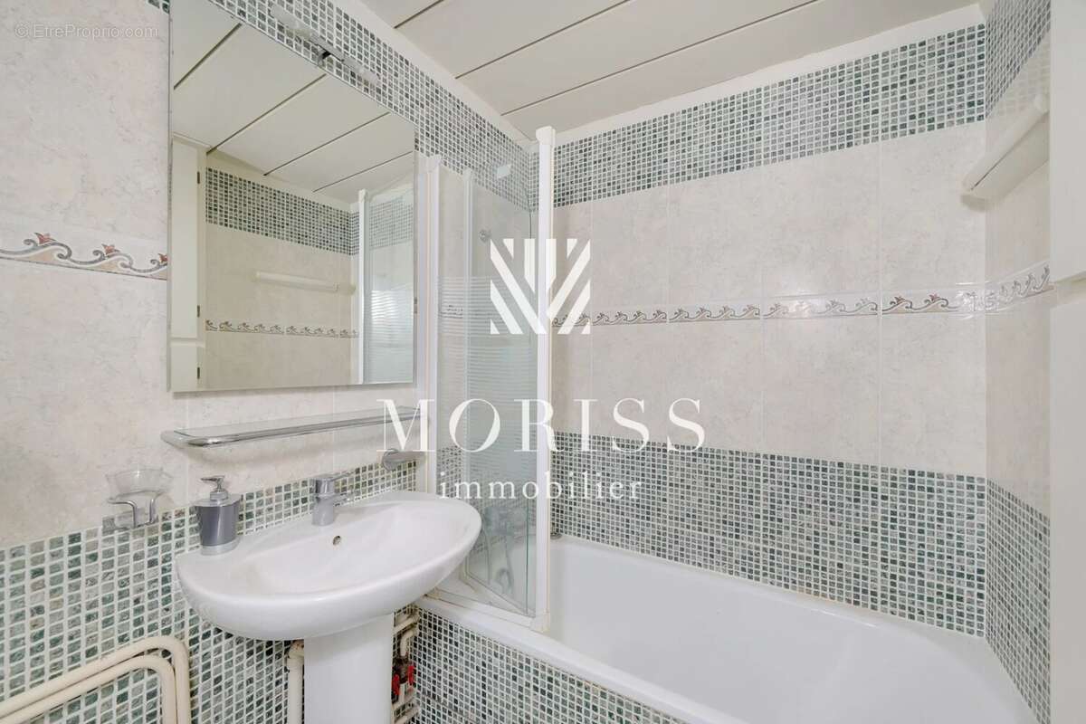 Appartement à PARIS-14E