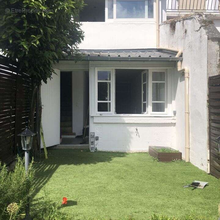 JARDIN FLEURI 