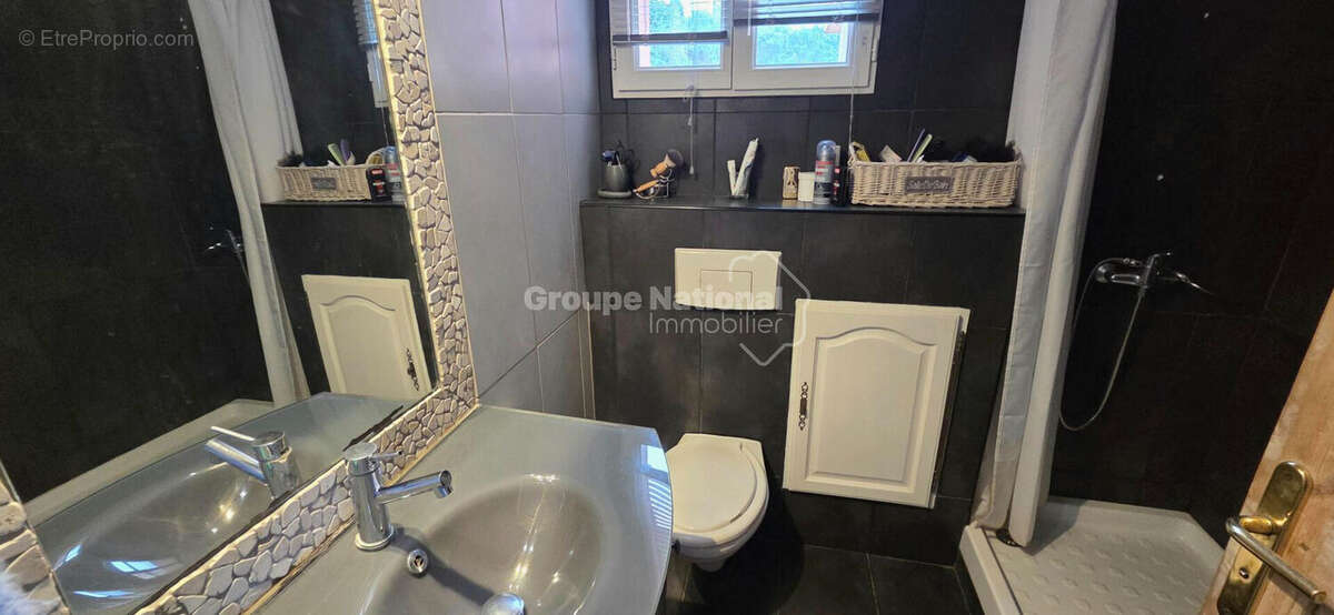 Appartement à MARSEILLE-7E
