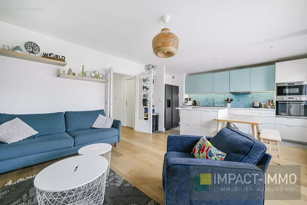 Appartement à COURBEVOIE