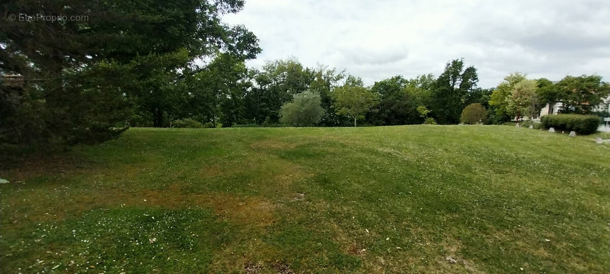 Terrain à DOLMAYRAC