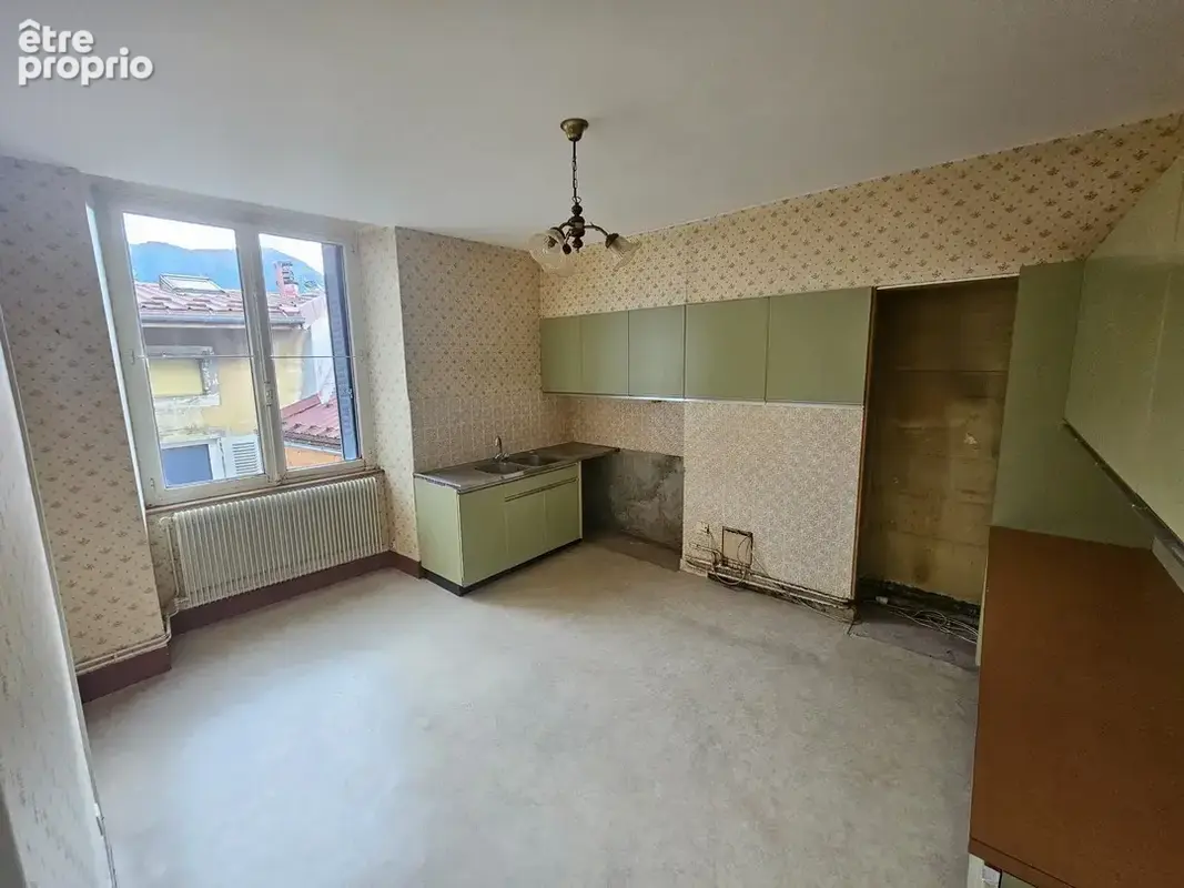 proche centre-ville : immeuble composé de 2 appartement type F3 - photo 5