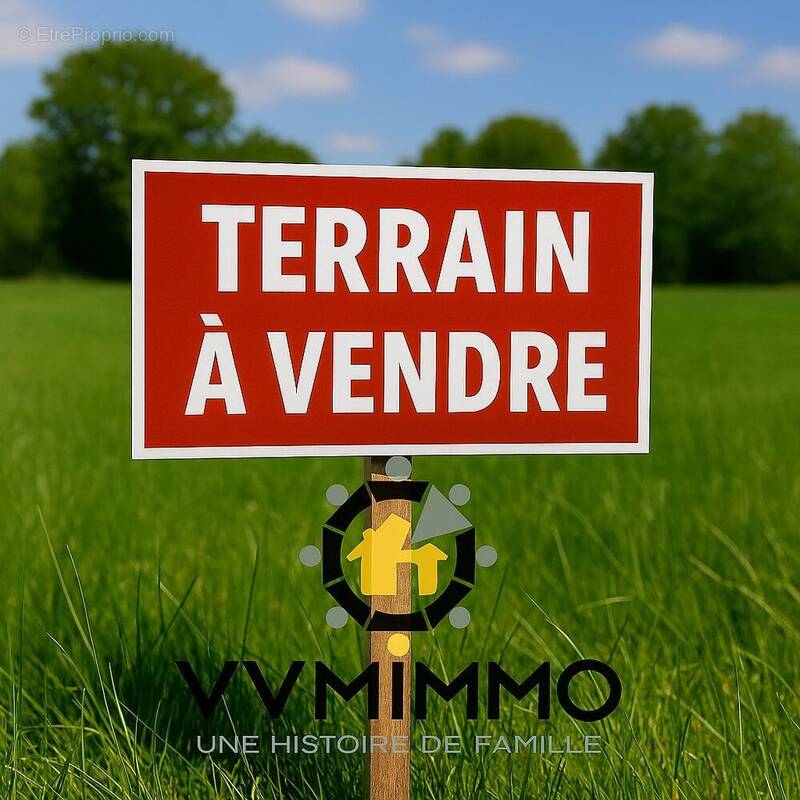 Terrain à SAINT-MARS-DU-DESERT