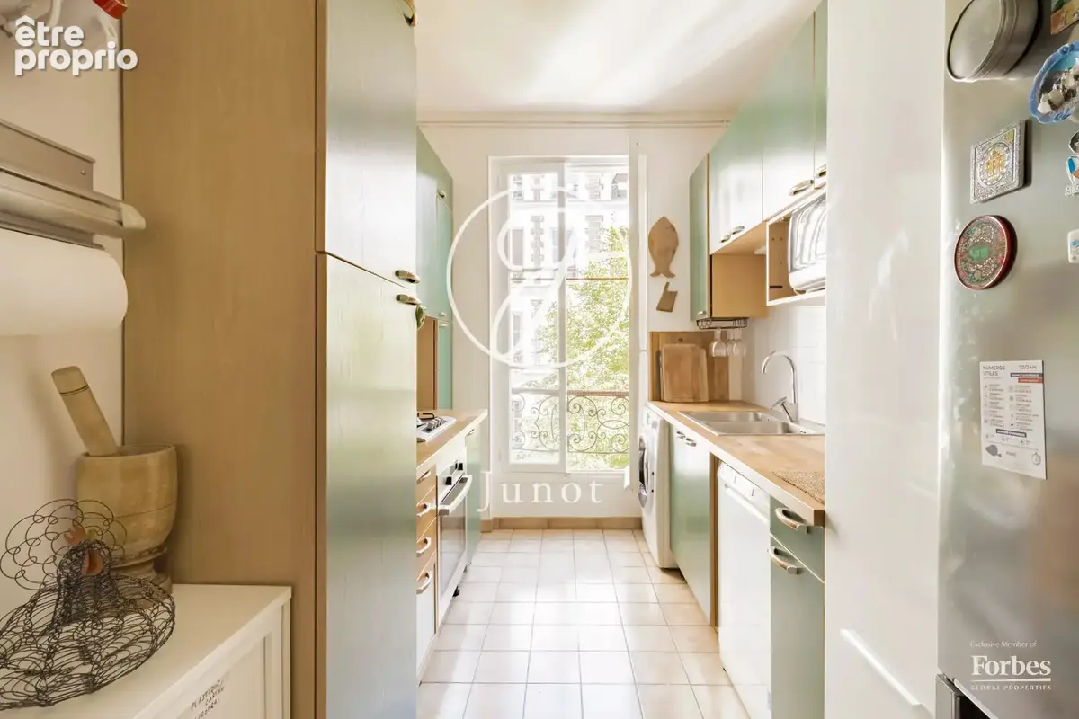Paris 9e – QUARTIER PIGALLE / SAINT-GEORGES / RUE DE DOUAI – Appartement – 5 pièces – 132,41m² Carrez – 4 chambres – Ascenseur – - photo 20