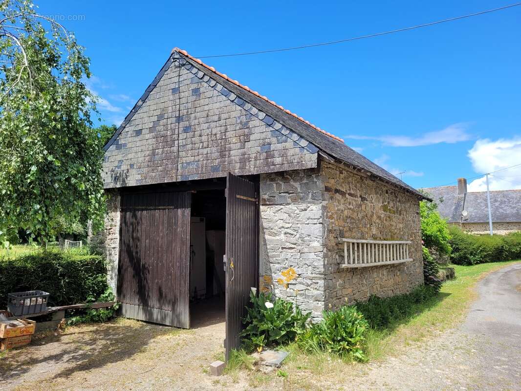 Maison à JANZE