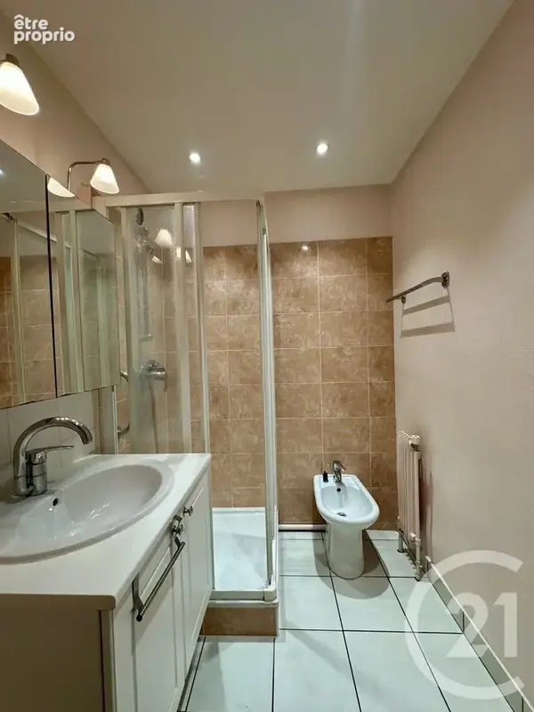 Appartement 2 pièces 63 m² à vendre à Villeurbanne (69100) - photo 9