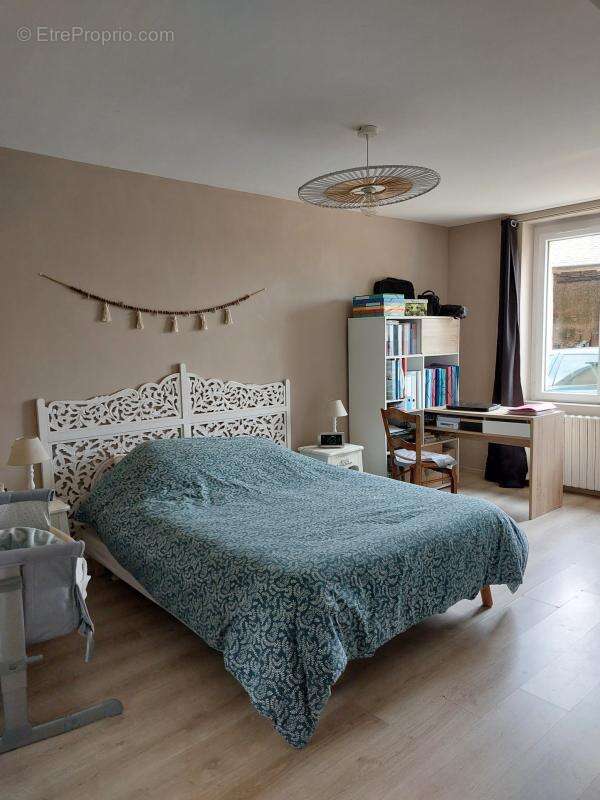 Maison à YVRE-L'EVEQUE