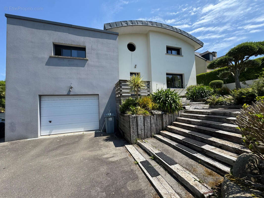 Maison familiale avec piscine à Ploneis - photo 13