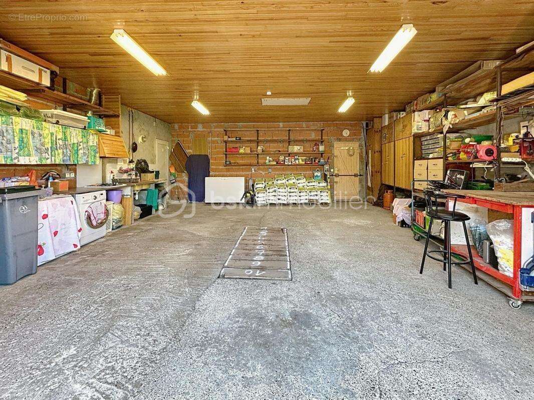 Maison à SAINT-PIERRE-DU-MONT