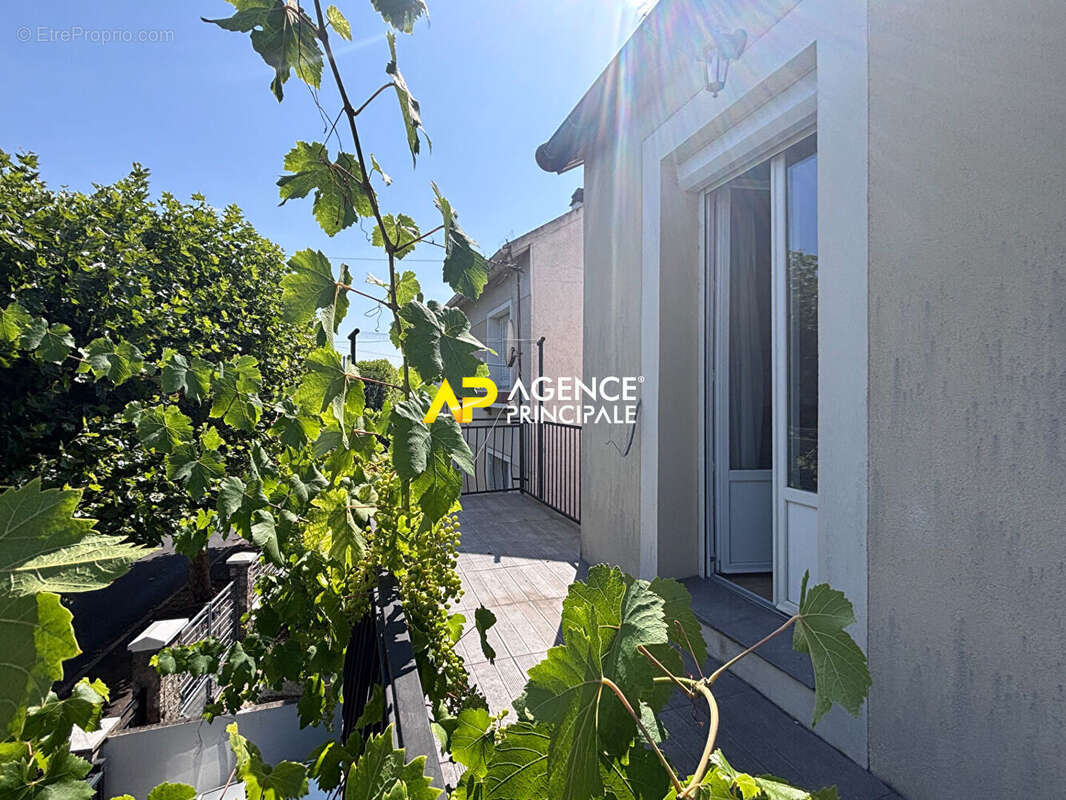 Maison à SARTROUVILLE