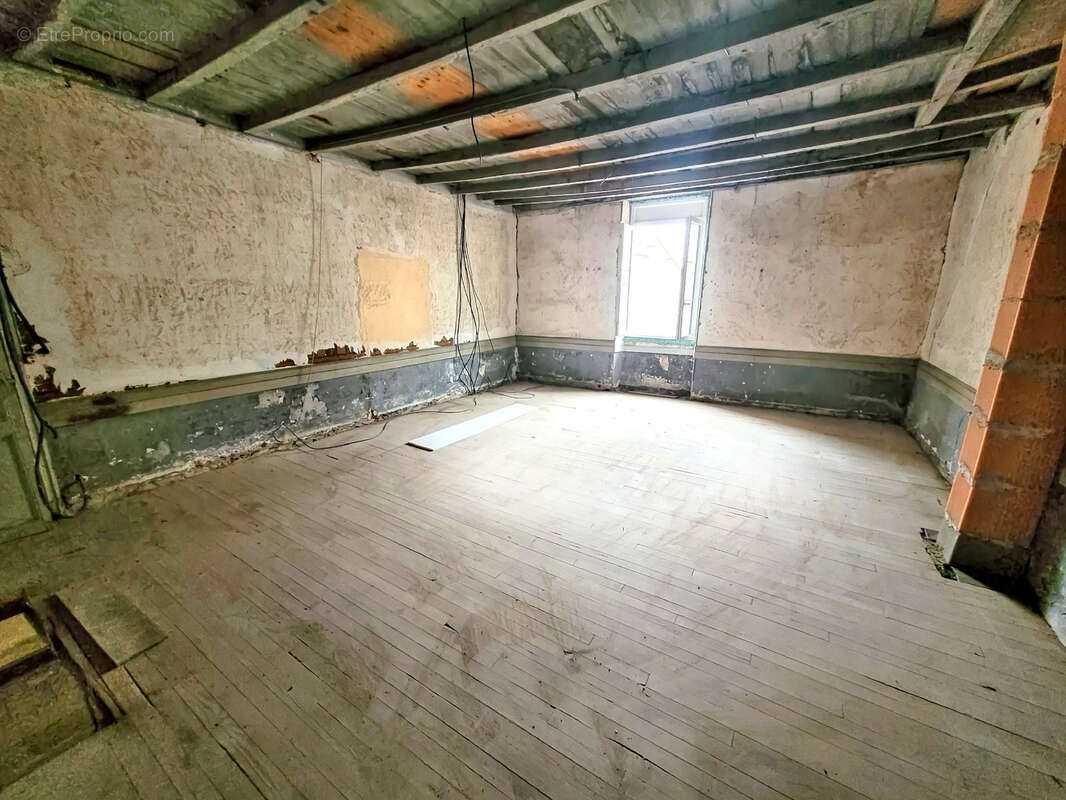 Maison à SAINTE-BAZEILLE