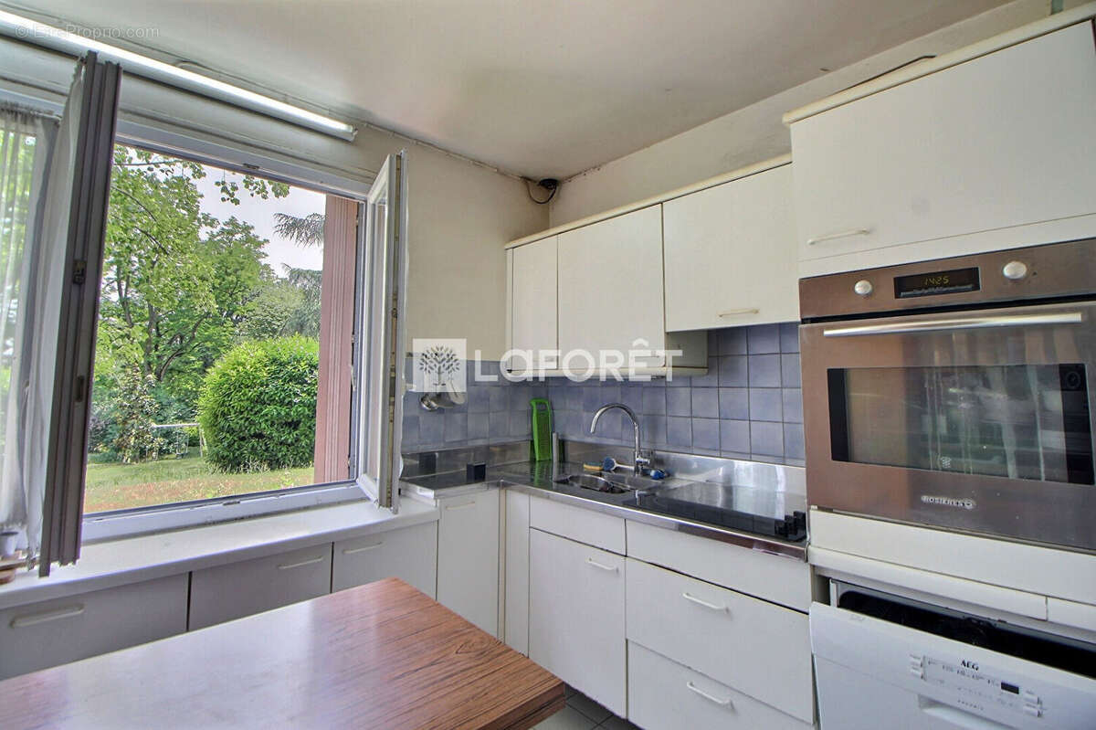 Appartement à SURESNES