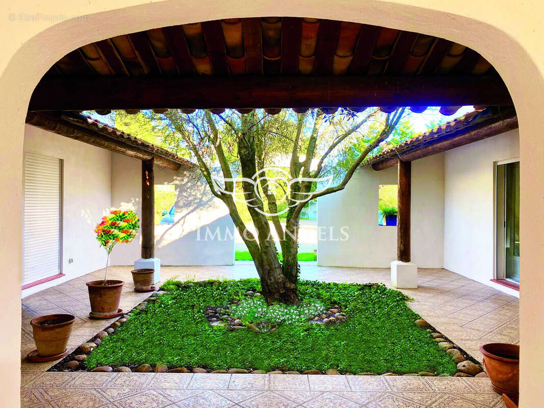 Maison à SAINTES-MARIES-DE-LA-MER