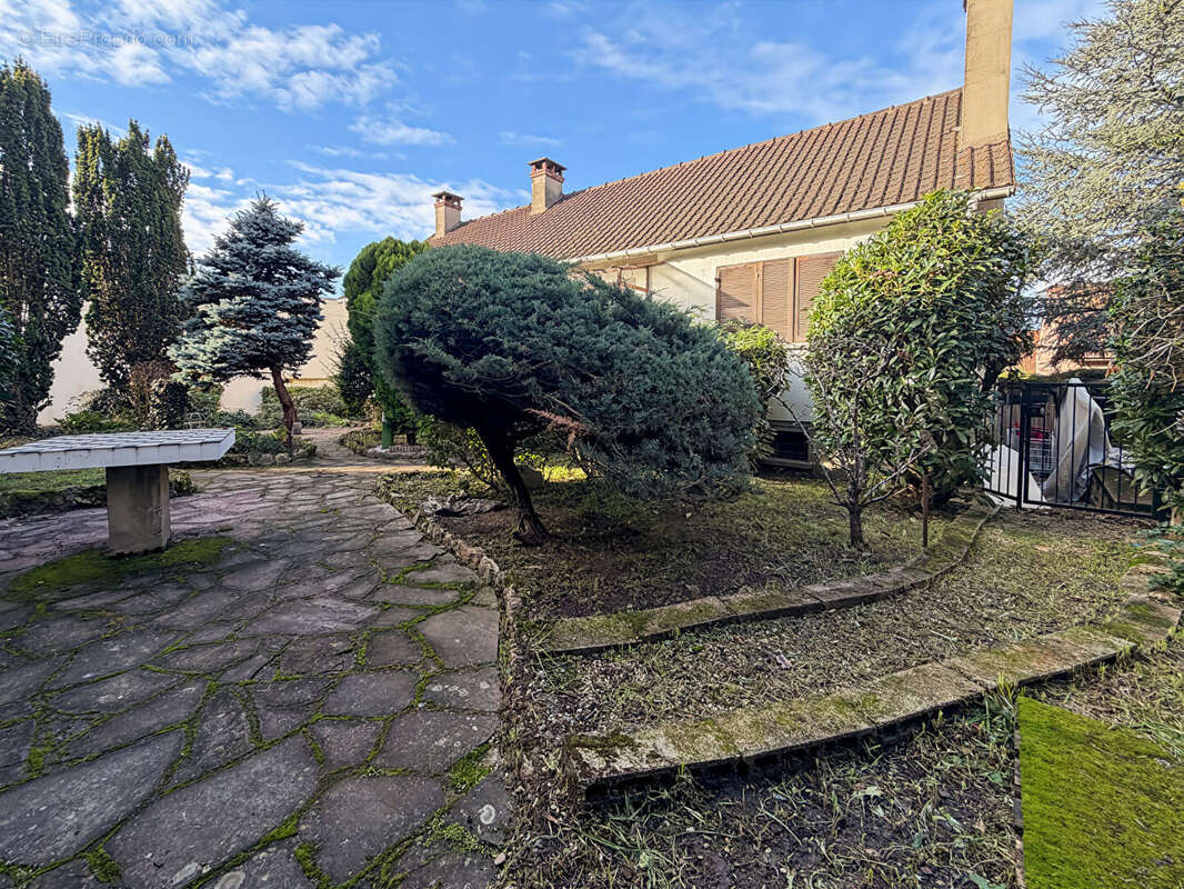 Maison à VILLEBON-SUR-YVETTE