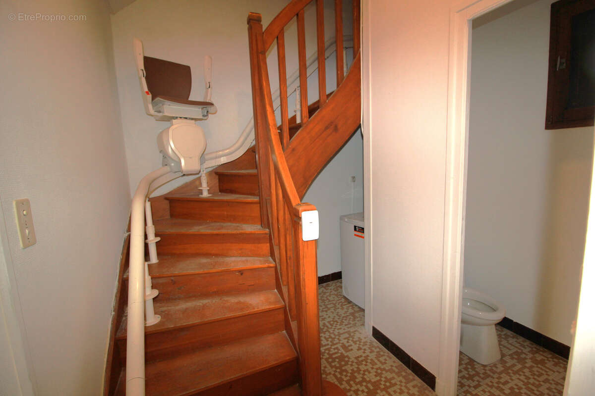 Maison à SAINT-JUST-EN-CHEVALET