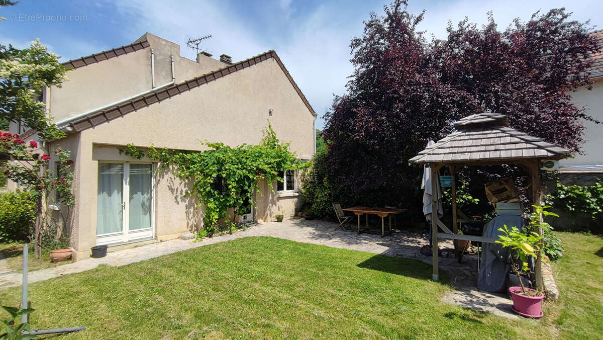 Maison à SAINT-PRIX
