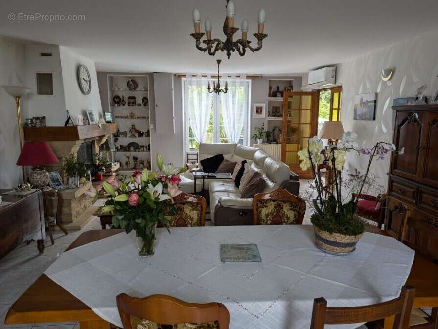 Maison à CHASSIGNOLLES