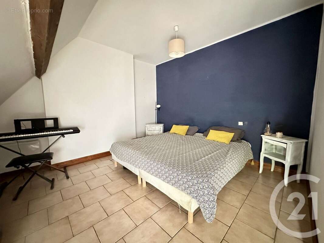 Maison à LA CROIX-DU-PERCHE