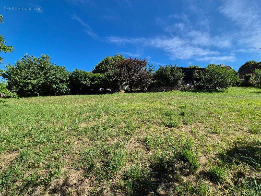 Maison à TERRASSON-LAVILLEDIEU