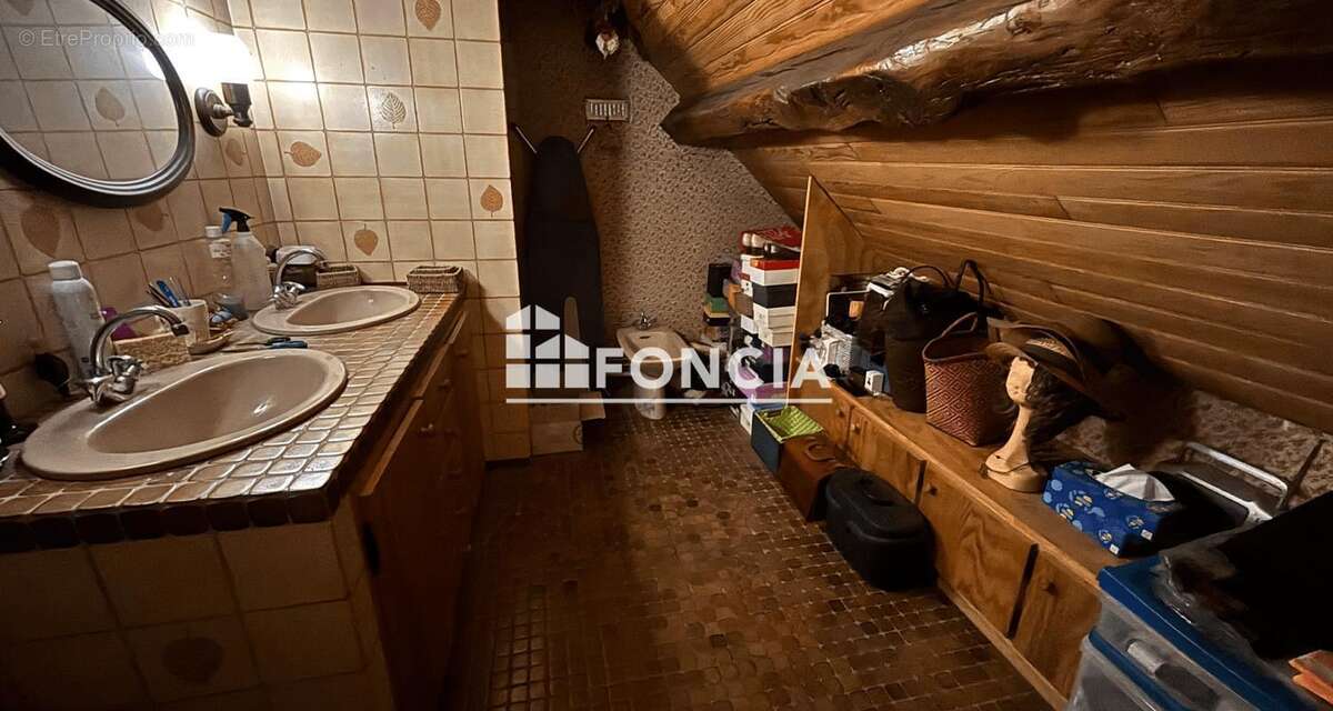 Maison à LE VAL-DAVID