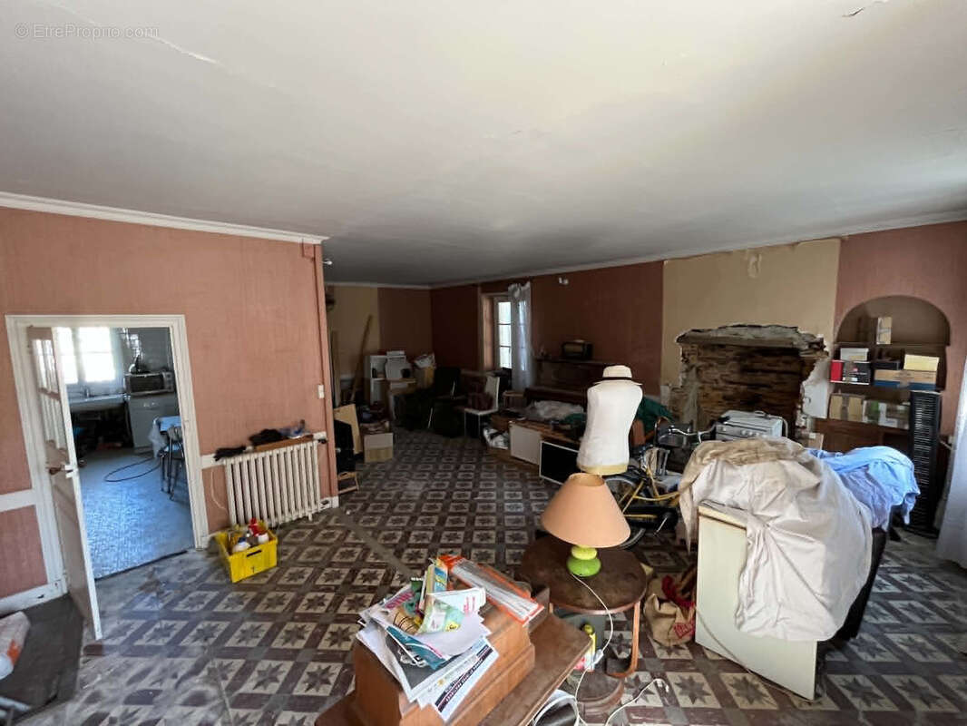 Maison de Bourg à rénover - photo 3