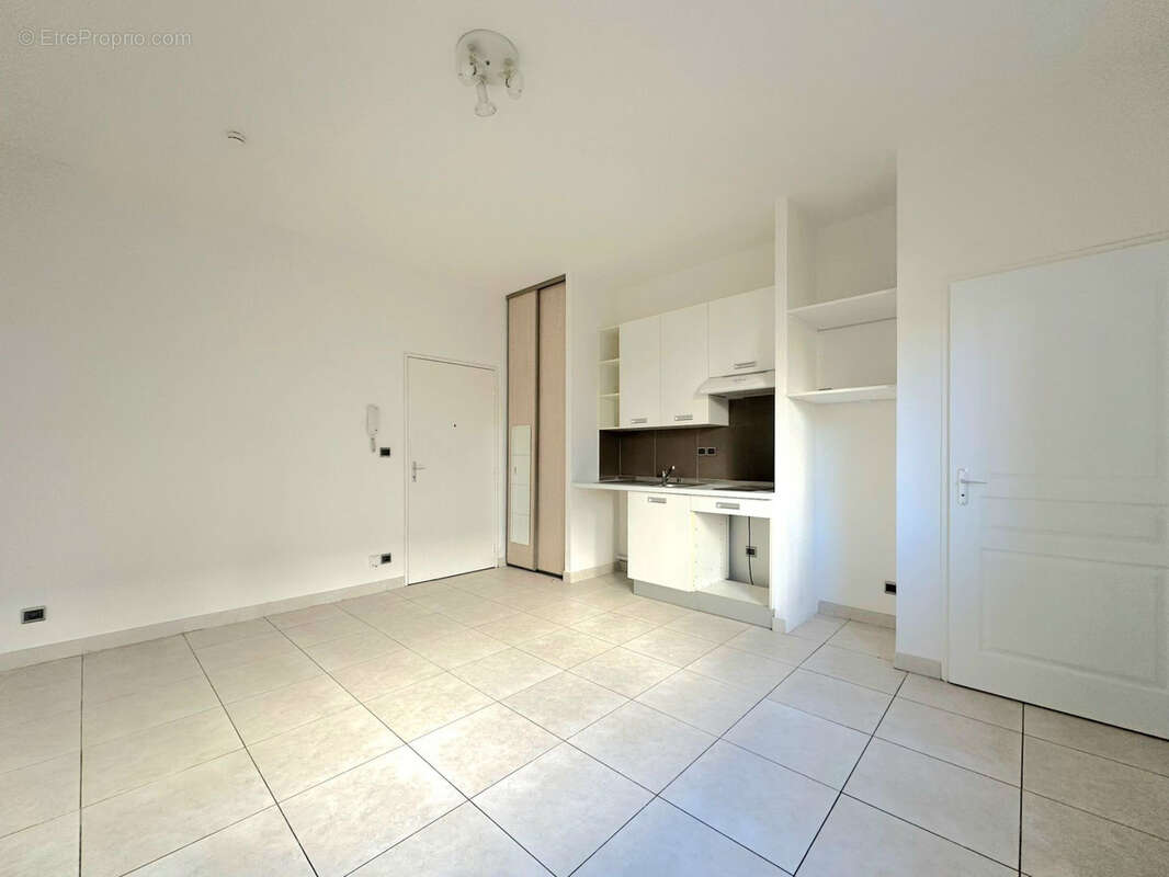 Appartement à HYERES