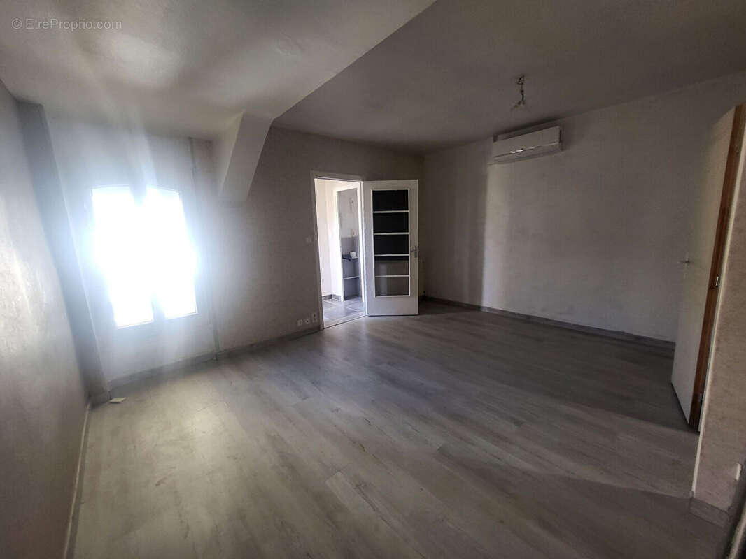 Appartement à MONTCEAU-LES-MINES