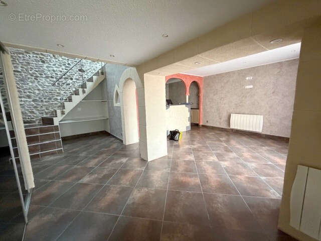 Maison à COMBRONDE