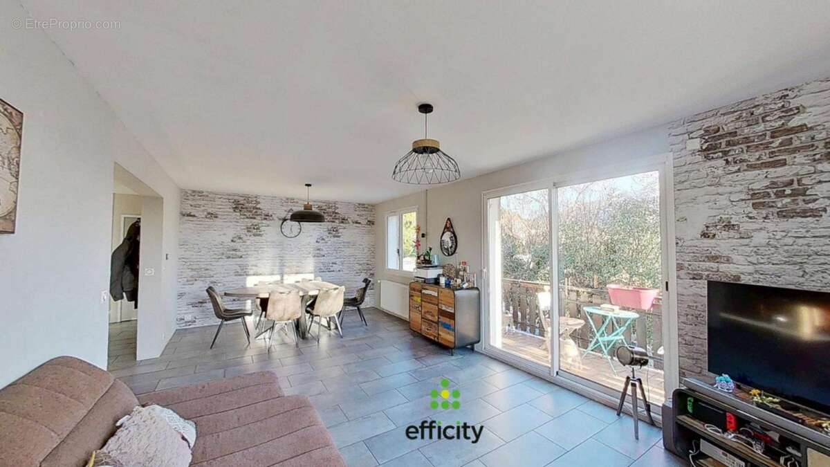 Maison à VIUZ-EN-SALLAZ