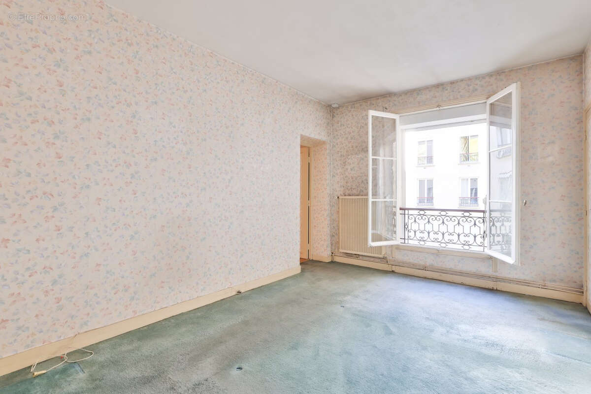 Appartement à PARIS-11E