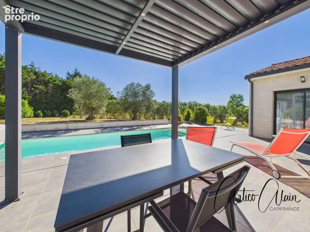 Maison contemporaine de  130 m² avec piscine et terrain 1300 m2 - photo 17
